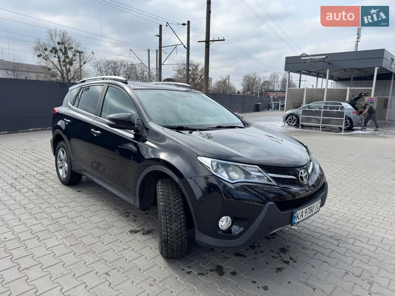Toyota RAV4 2015
