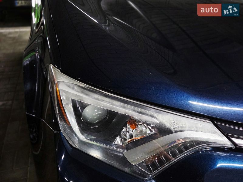 Внедорожник / Кроссовер Toyota RAV4 2017 в Киеве фото 7 Внедорожник / Кроссовер Toyota RAV4 2017 в Киеве