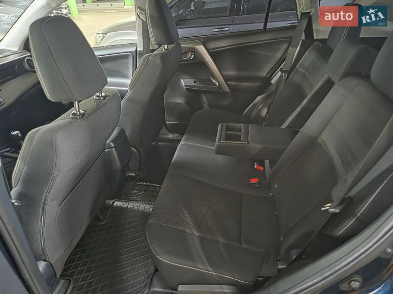 Внедорожник / Кроссовер Toyota RAV4 2017 в Киеве фото 26 Внедорожник / Кроссовер Toyota RAV4 2017 в Киеве