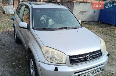 Внедорожник / Кроссовер Toyota RAV4 2005 в Житомире