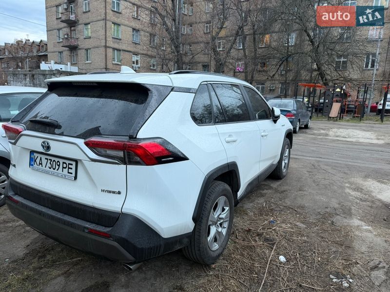 Внедорожник / Кроссовер Toyota RAV4 2020 в Киеве фото 4 Внедорожник / Кроссовер Toyota RAV4 2020 в Киеве