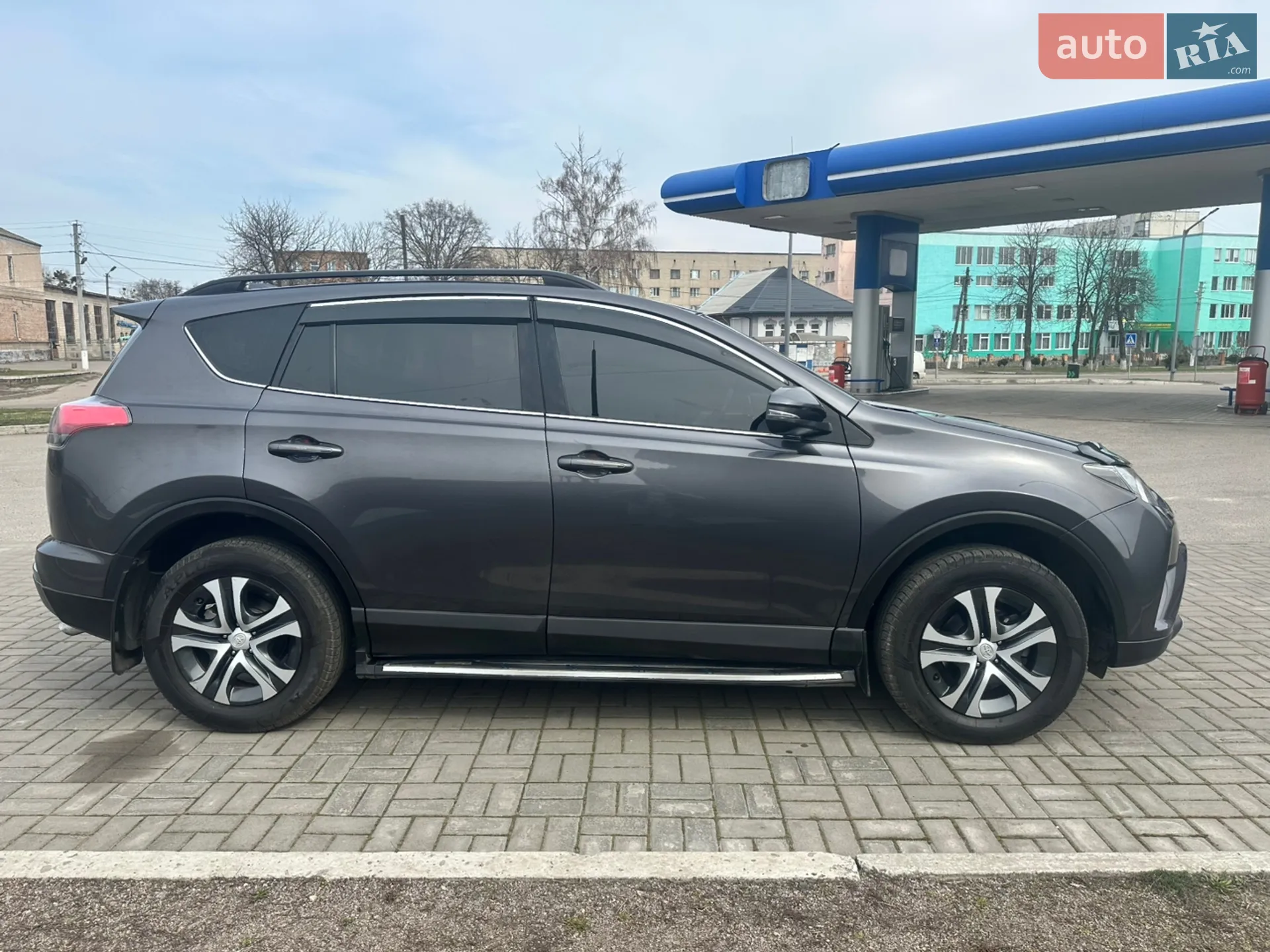 2016 Toyota RAV 4 - мініатюра 2
