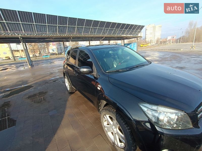 Позашляховик / Кросовер Toyota RAV4 2007 в Сумах