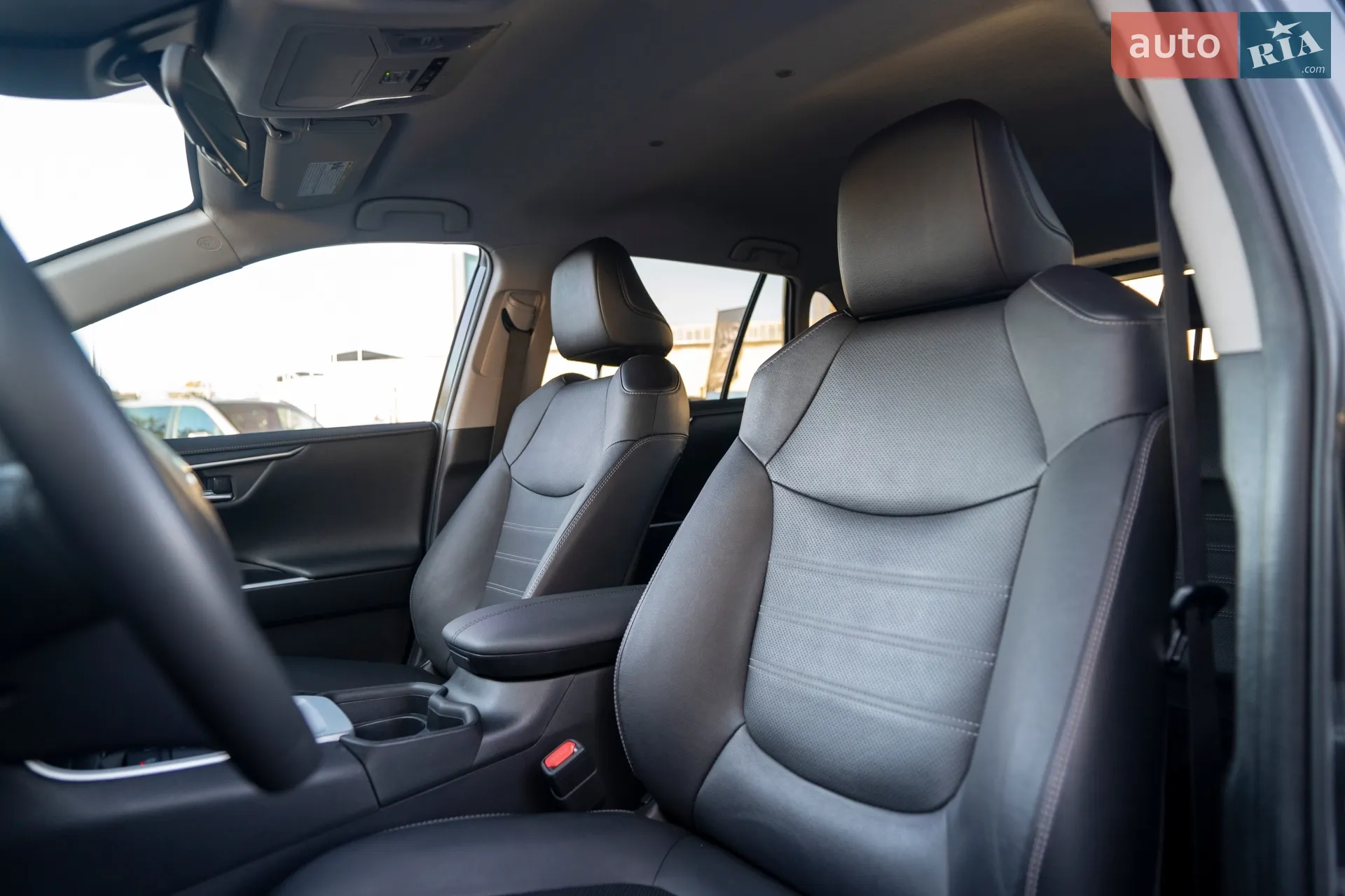 2020 Toyota RAV 4 - мініатюра 26