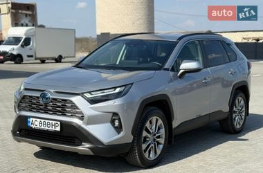 Внедорожник / Кроссовер Toyota RAV4 2024 в Дубно