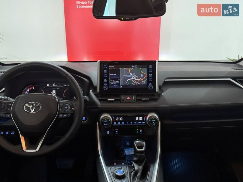 Внедорожник / Кроссовер Toyota RAV4 2019 в Ужгороде