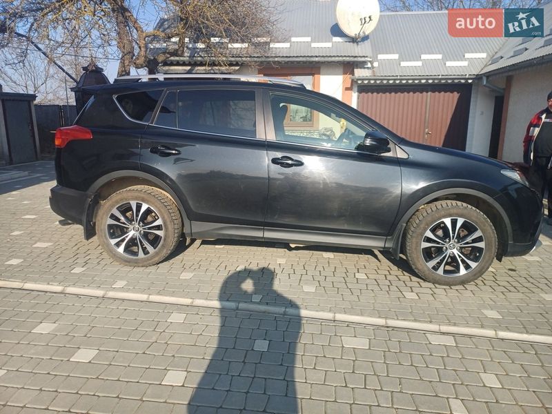 Внедорожник / Кроссовер Toyota RAV4 2014 в Вижнице