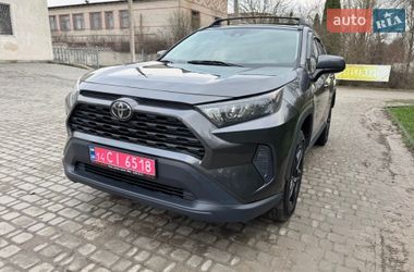 Позашляховик / Кросовер Toyota RAV4 2019 в Борщеві