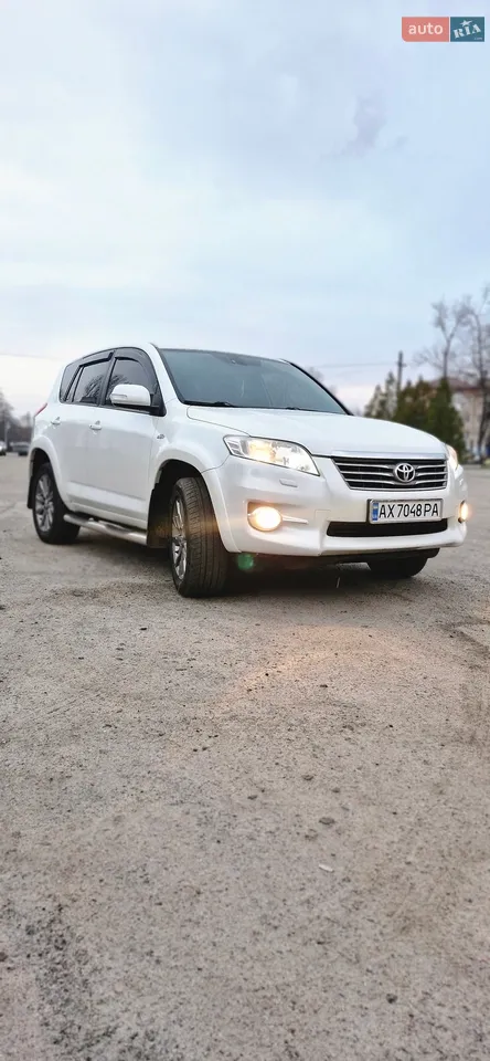 2013 Toyota RAV 4 - мініатюра 12