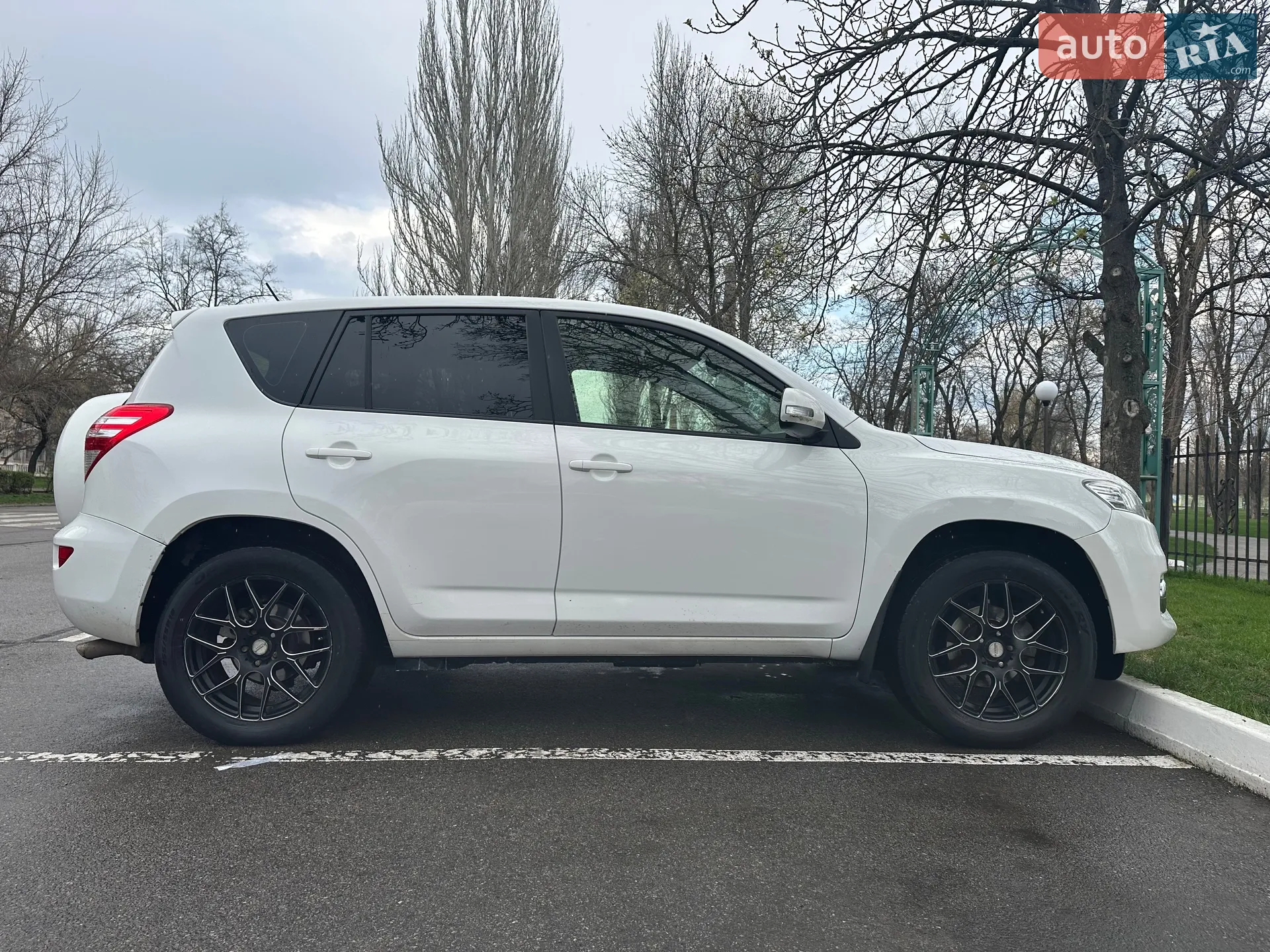 2012 Toyota RAV 4 - мініатюра 4