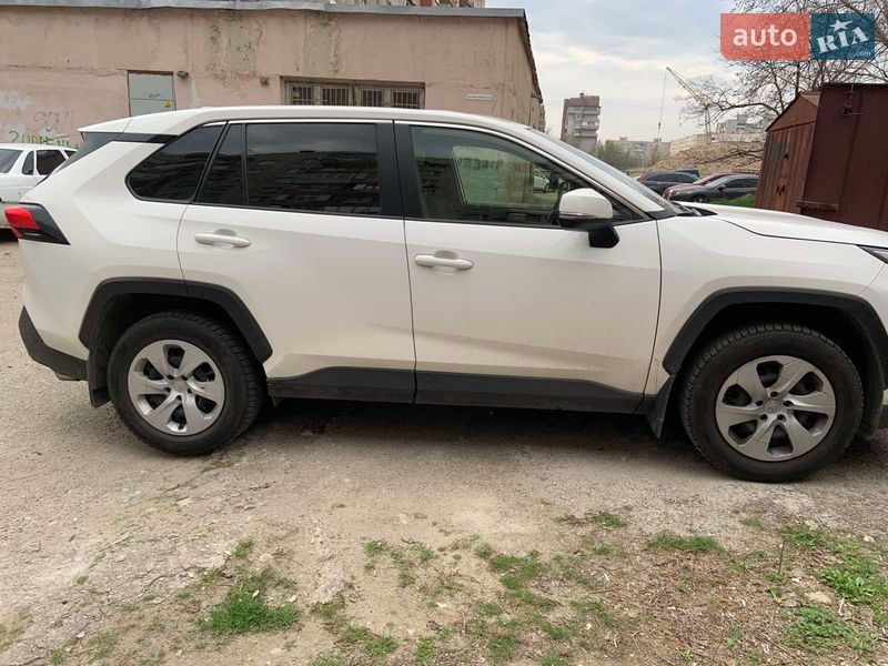 Внедорожник / Кроссовер Toyota RAV4 2019 в Запорожье фото 8 Внедорожник / Кроссовер Toyota RAV4 2019 в Запорожье