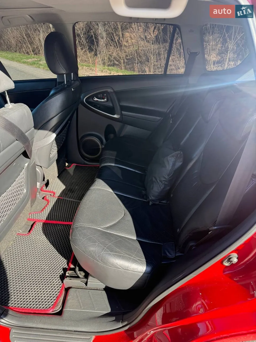 2010 Toyota RAV 4 - мініатюра 12