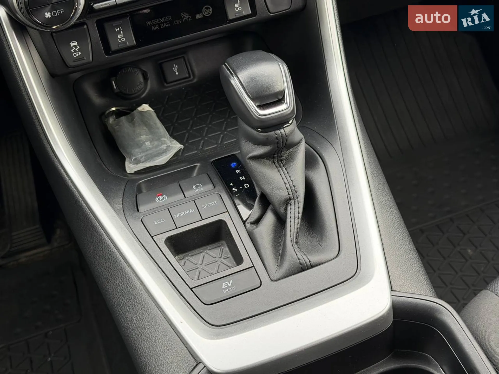 2021 Toyota RAV 4 - мініатюра 37
