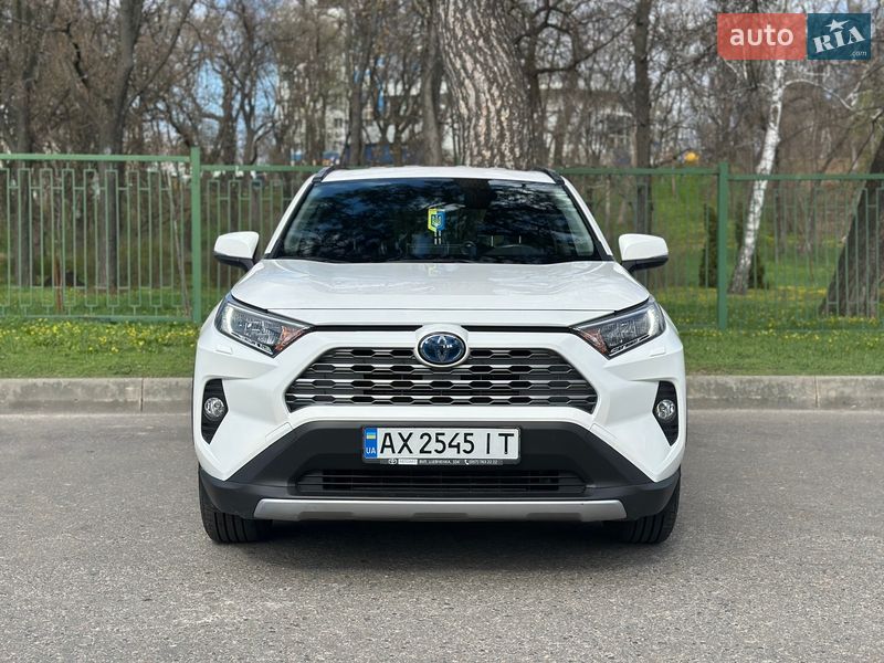 Внедорожник / Кроссовер Toyota RAV4 2020 в Харькове