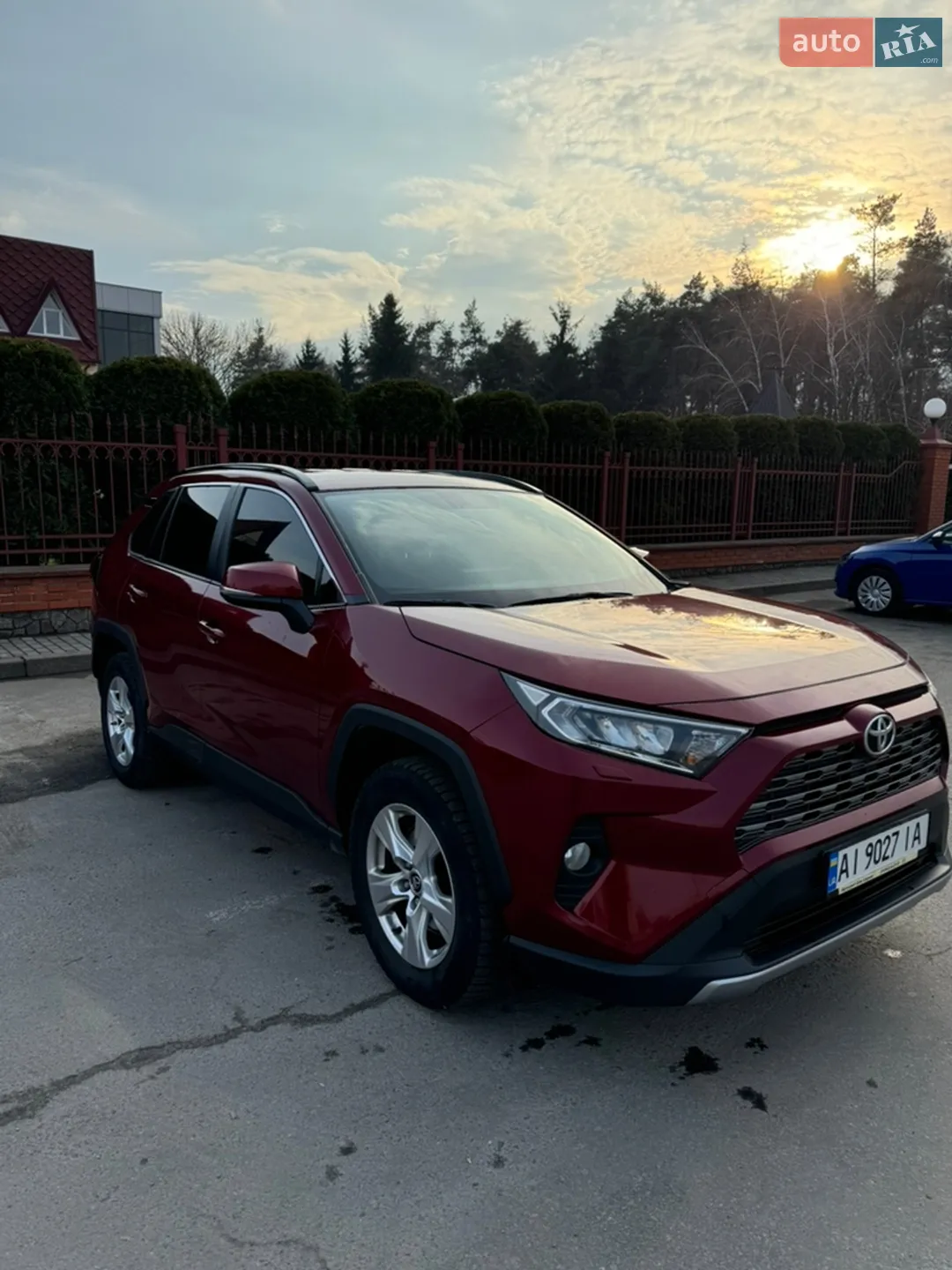 2019 Toyota RAV 4 - мініатюра 10
