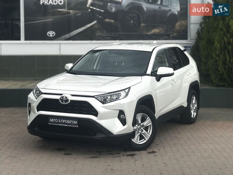 Toyota RAV4 2021