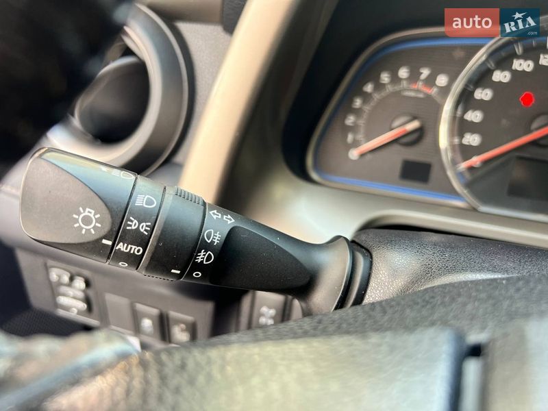 Позашляховик / Кросовер Toyota RAV4 2013 в Одесі