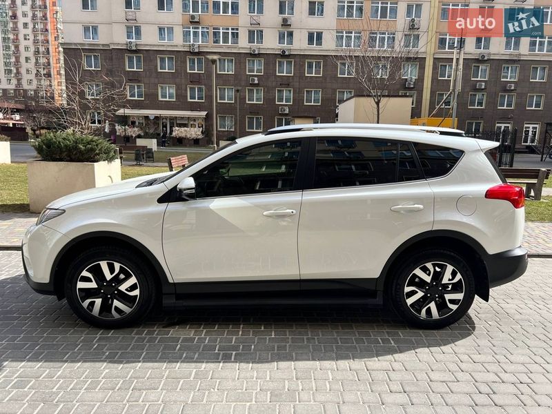 Позашляховик / Кросовер Toyota RAV4 2013 в Одесі