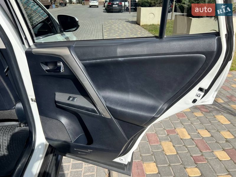 Позашляховик / Кросовер Toyota RAV4 2013 в Одесі