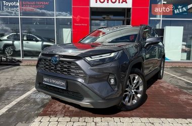 Внедорожник / Кроссовер Toyota RAV4 2023 в Виннице