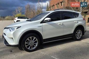Внедорожник / Кроссовер Toyota RAV4 2016 в Харькове