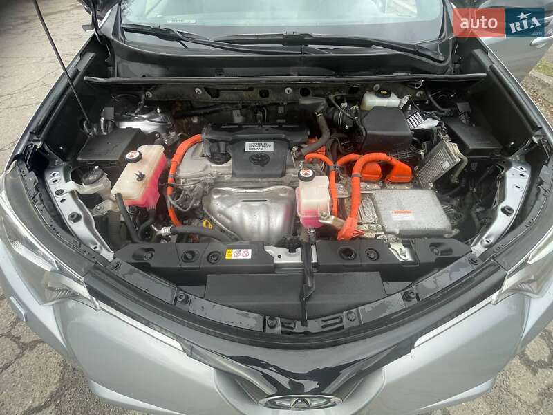 Позашляховик / Кросовер Toyota RAV4 2018 в Львові