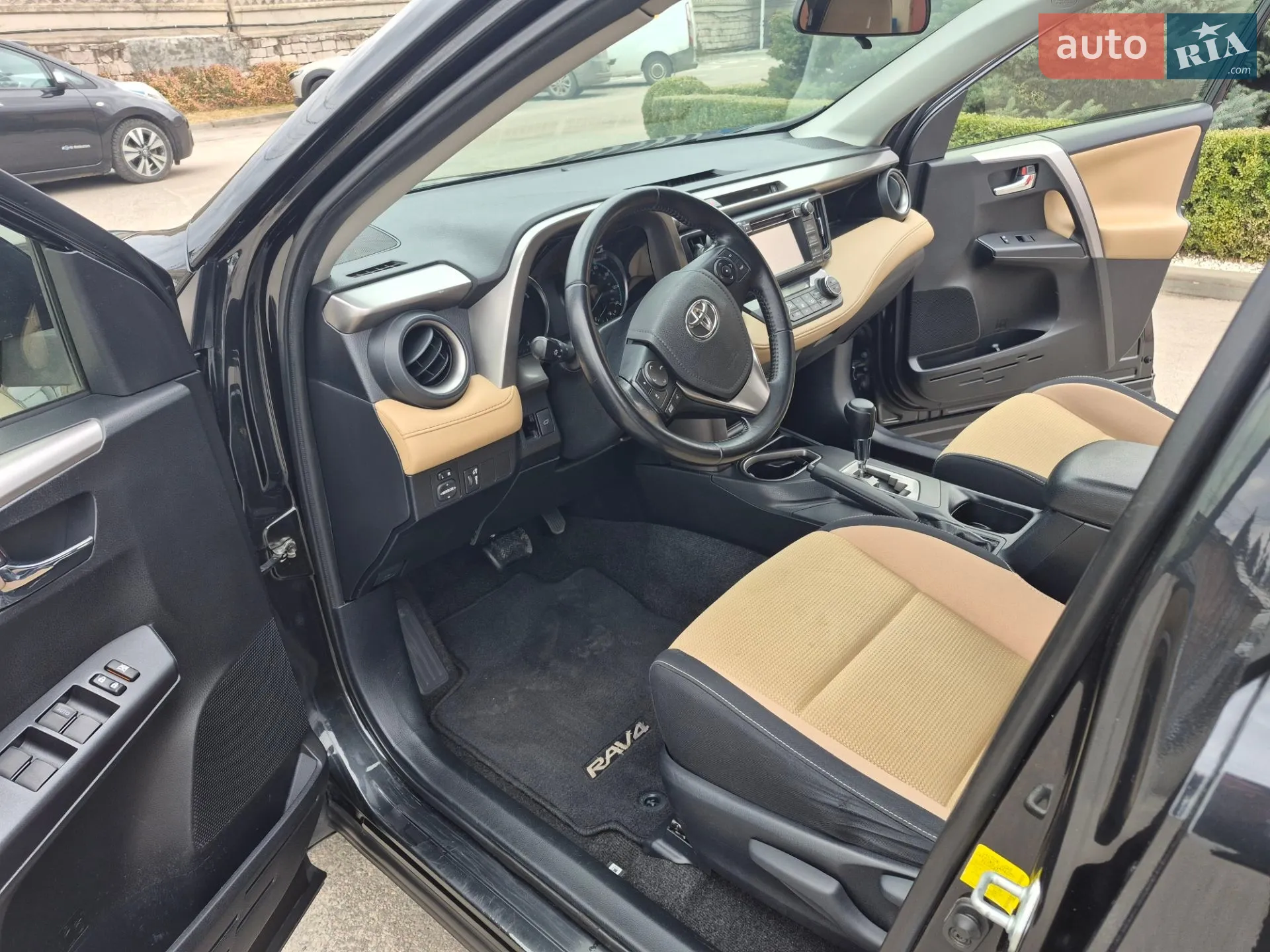 2015 Toyota RAV 4 - мініатюра 9