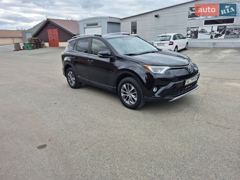 Toyota RAV4 2015