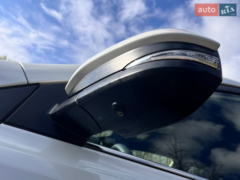 Внедорожник / Кроссовер Toyota RAV4 2018 в Львове