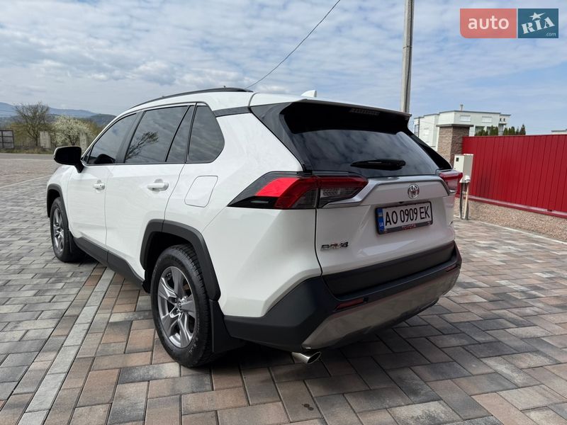 Внедорожник / Кроссовер Toyota RAV4 2022 в Тячеве фото 24 Внедорожник / Кроссовер Toyota RAV4 2022 в Тячеве