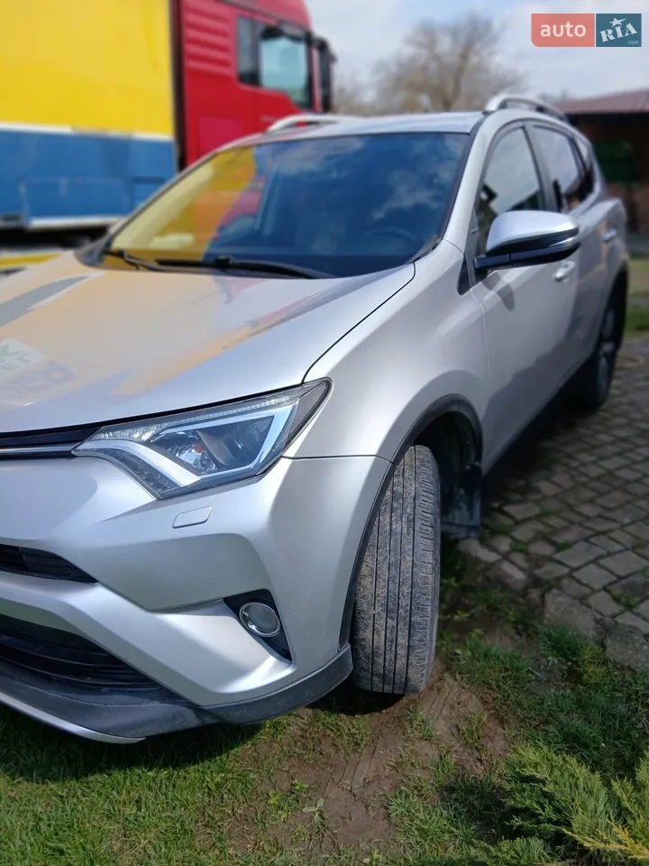 2016 Toyota RAV 4 - мініатюра 6