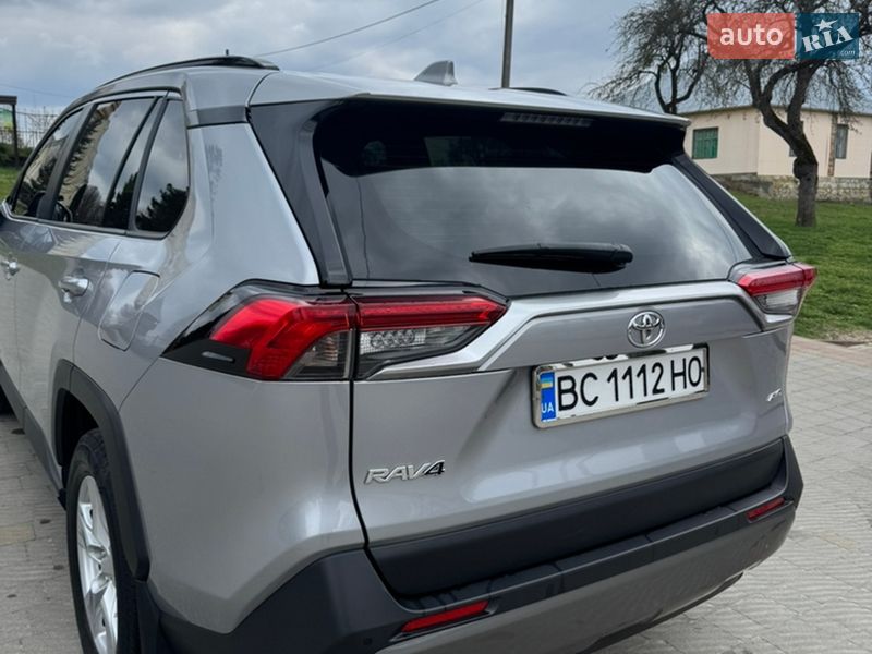 Внедорожник / Кроссовер Toyota RAV4 2020 в Львове фото 4 Внедорожник / Кроссовер Toyota RAV4 2020 в Львове