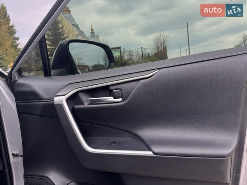 Внедорожник / Кроссовер Toyota RAV4 2020 в Львове фото 24 Внедорожник / Кроссовер Toyota RAV4 2020 в Львове