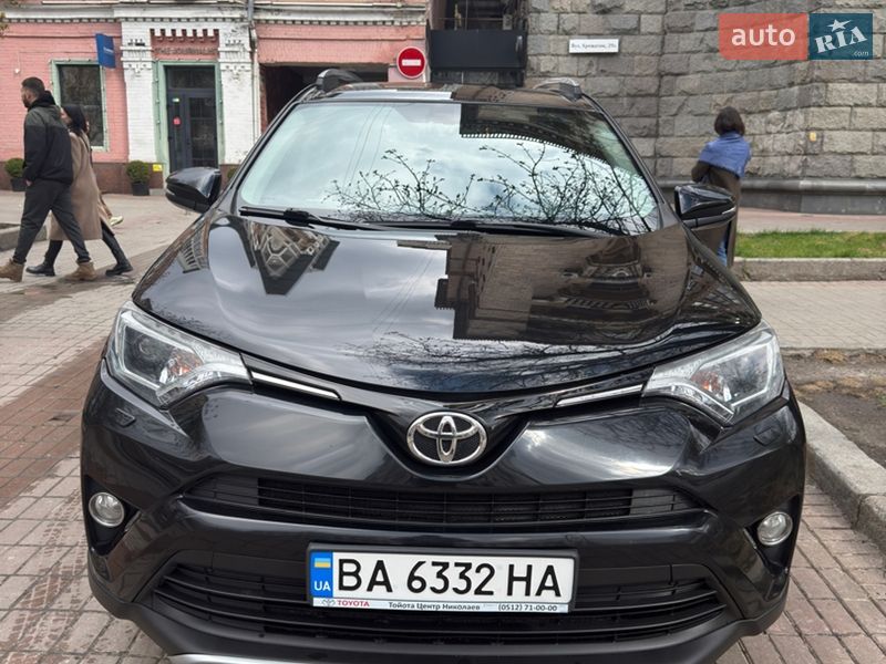 Внедорожник / Кроссовер Toyota RAV4 2017 в Киеве фото Внедорожник / Кроссовер Toyota RAV4 2017 в Киеве