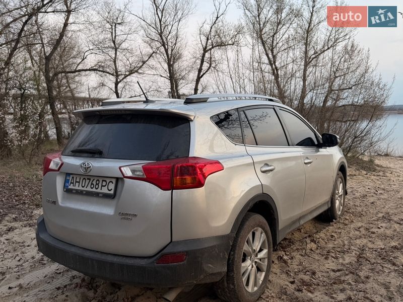 Внедорожник / Кроссовер Toyota RAV4 2015 в Кременчуге фото 5 Внедорожник / Кроссовер Toyota RAV4 2015 в Кременчуге