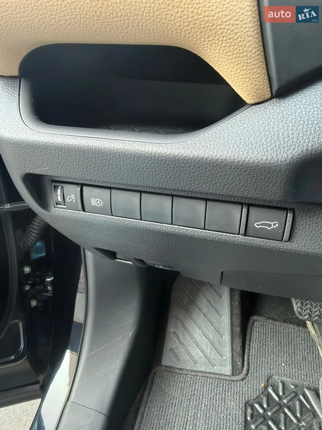 2025 Toyota RAV 4 - мініатюра 12