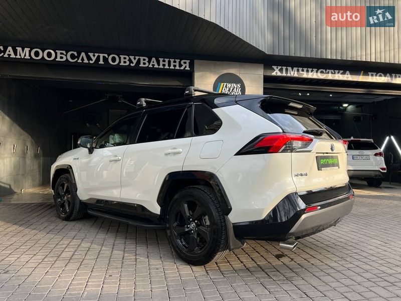 Внедорожник / Кроссовер Toyota RAV4 2018 в Одессе