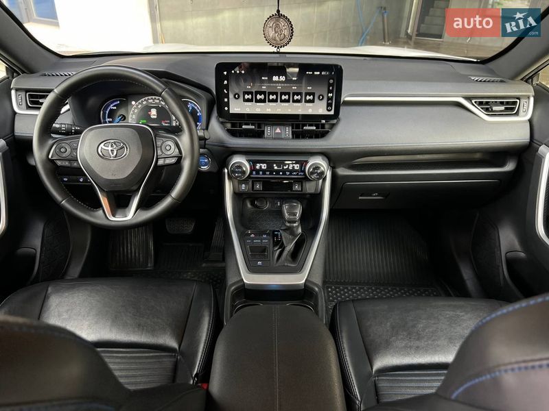 Внедорожник / Кроссовер Toyota RAV4 2018 в Одессе