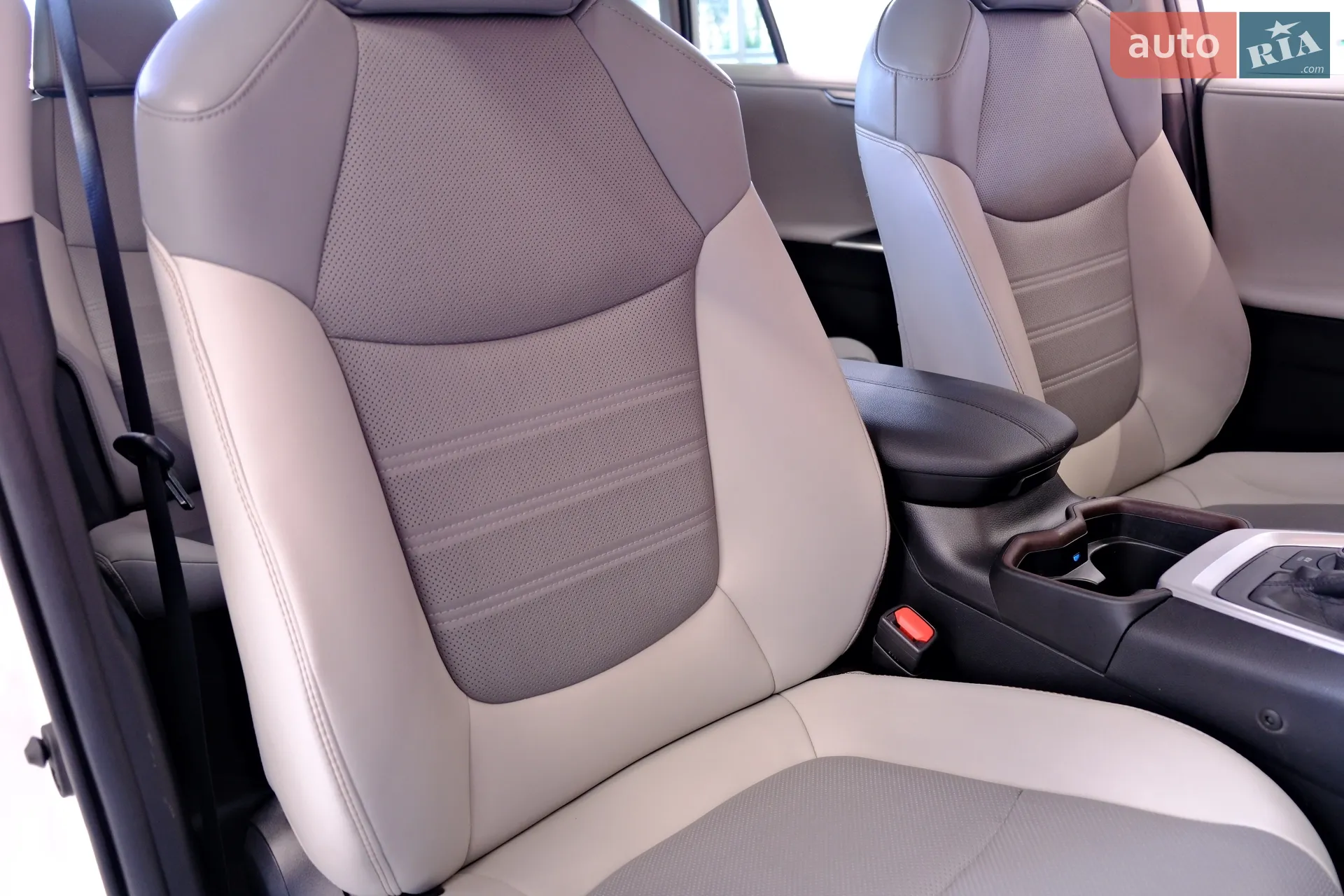 2020 Toyota RAV 4 - мініатюра 43