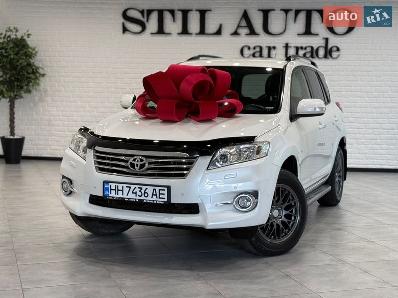 Позашляховик / Кросовер Toyota RAV4 2011 в Одесі