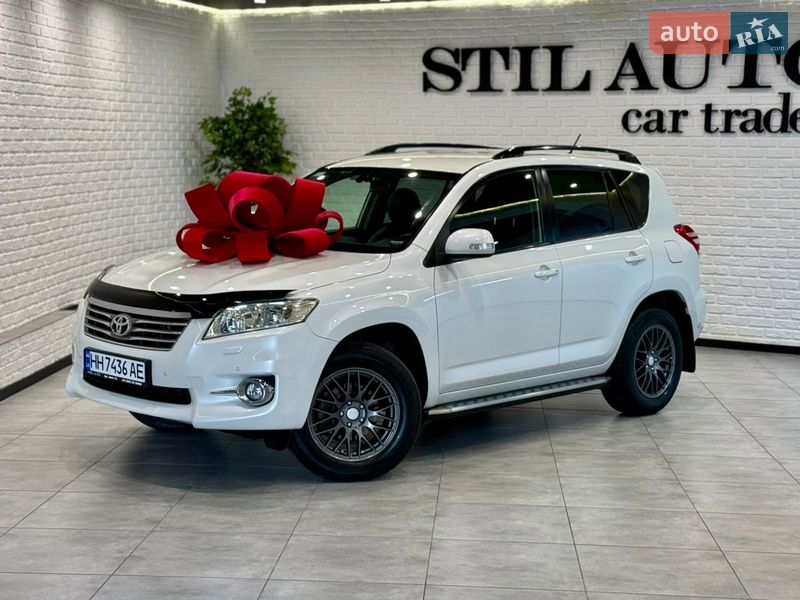 Позашляховик / Кросовер Toyota RAV4 2011 в Одесі