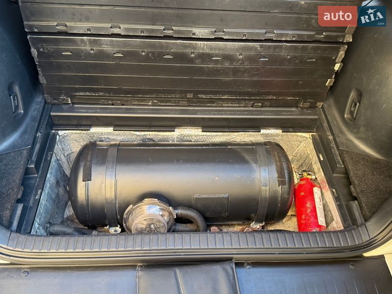 Позашляховик / Кросовер Toyota RAV4 2011 в Одесі