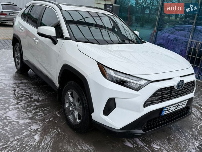 Позашляховик / Кросовер Toyota RAV4 2024 в Миколаєві