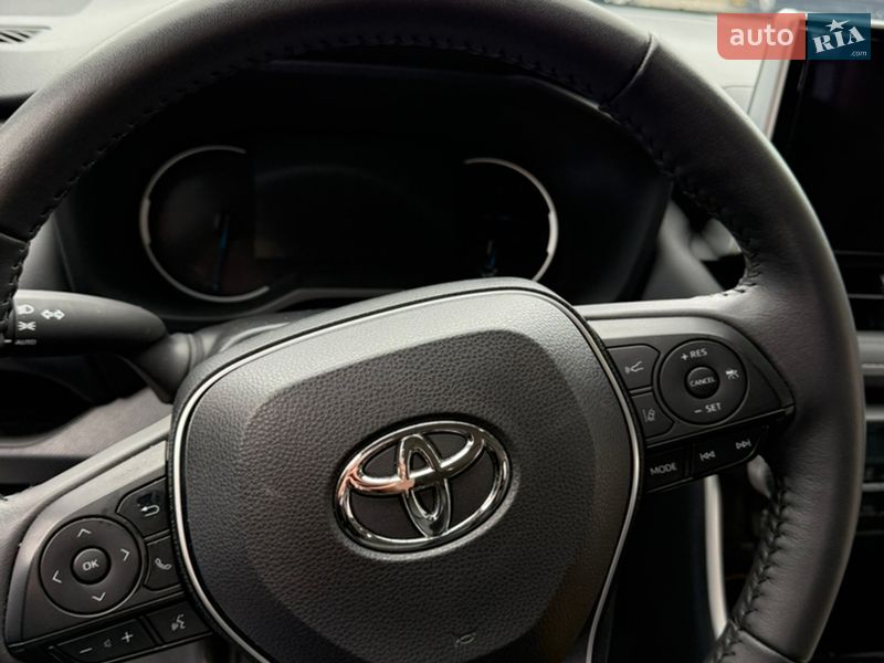 Позашляховик / Кросовер Toyota RAV4 2024 в Миколаєві