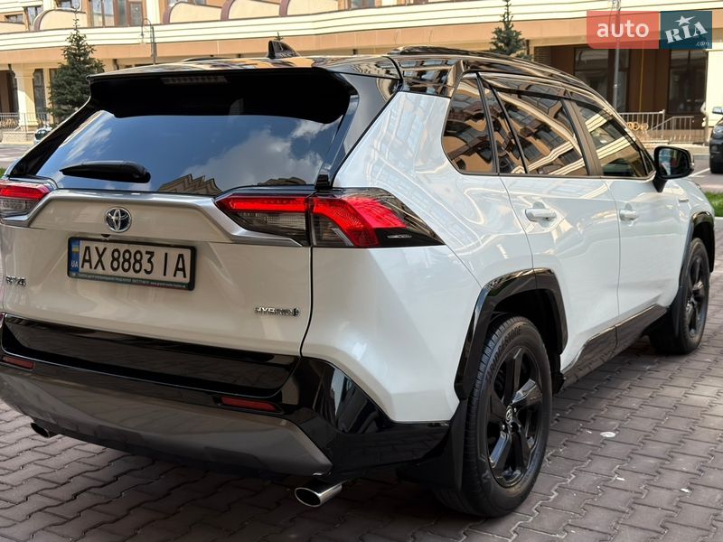 Внедорожник / Кроссовер Toyota RAV4 2020 в Киеве фото 19 Внедорожник / Кроссовер Toyota RAV4 2020 в Киеве