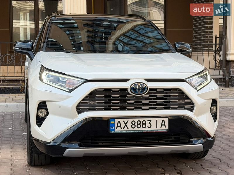 Внедорожник / Кроссовер Toyota RAV4 2020 в Киеве фото 28 Внедорожник / Кроссовер Toyota RAV4 2020 в Киеве
