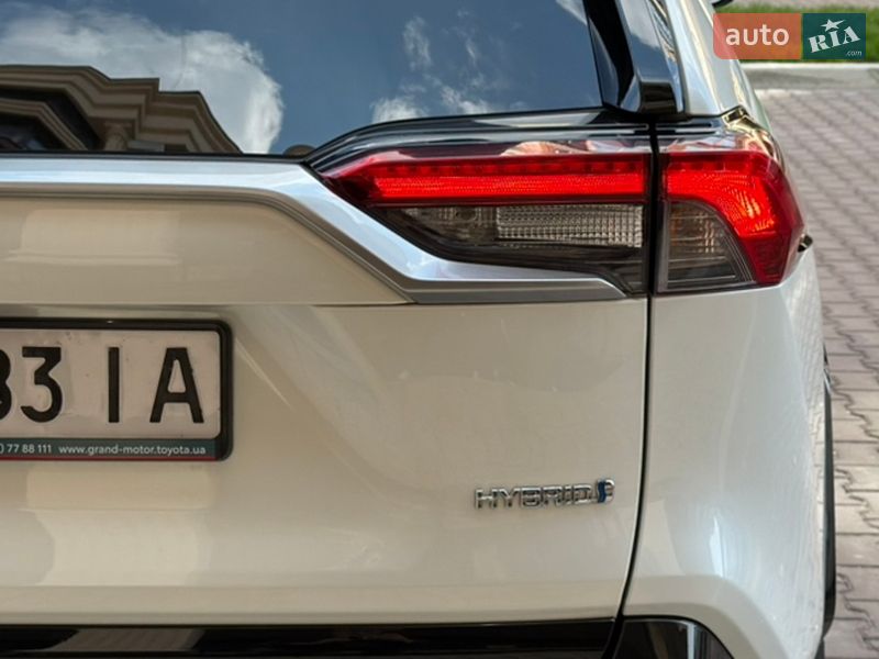 Внедорожник / Кроссовер Toyota RAV4 2020 в Киеве фото 43 Внедорожник / Кроссовер Toyota RAV4 2020 в Киеве