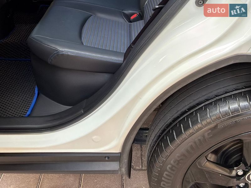 Внедорожник / Кроссовер Toyota RAV4 2020 в Киеве фото 69 Внедорожник / Кроссовер Toyota RAV4 2020 в Киеве