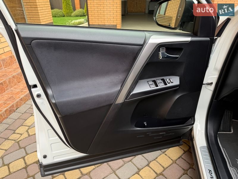 Внедорожник / Кроссовер Toyota RAV4 2016 в Виннице фото 18 Внедорожник / Кроссовер Toyota RAV4 2016 в Виннице