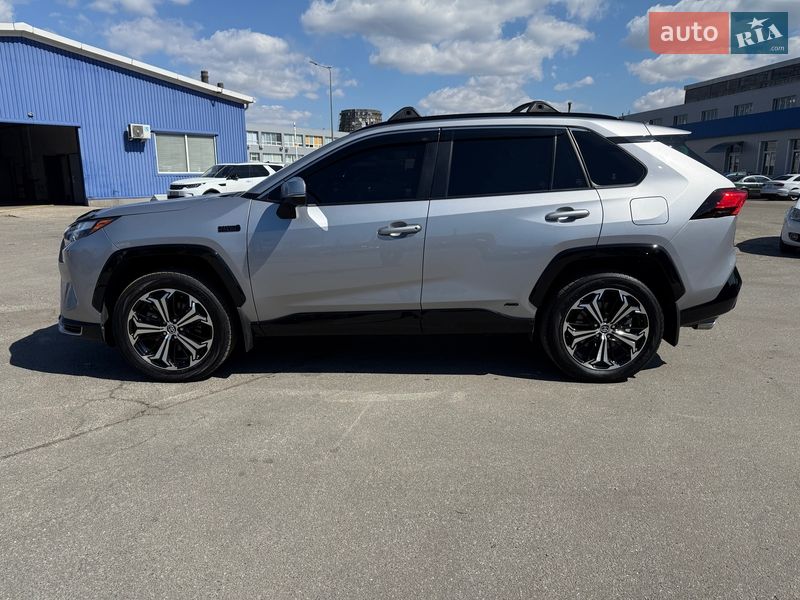 Внедорожник / Кроссовер Toyota RAV4 2023 в Киеве фото 6 Внедорожник / Кроссовер Toyota RAV4 2023 в Киеве